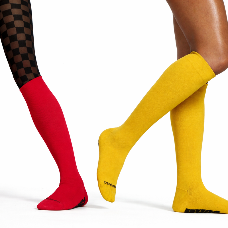 When Should You Take Off Compression Socks After a Flight?